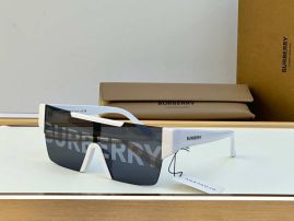 Picture of Burberry Sunglasses _SKUfw51975056fw